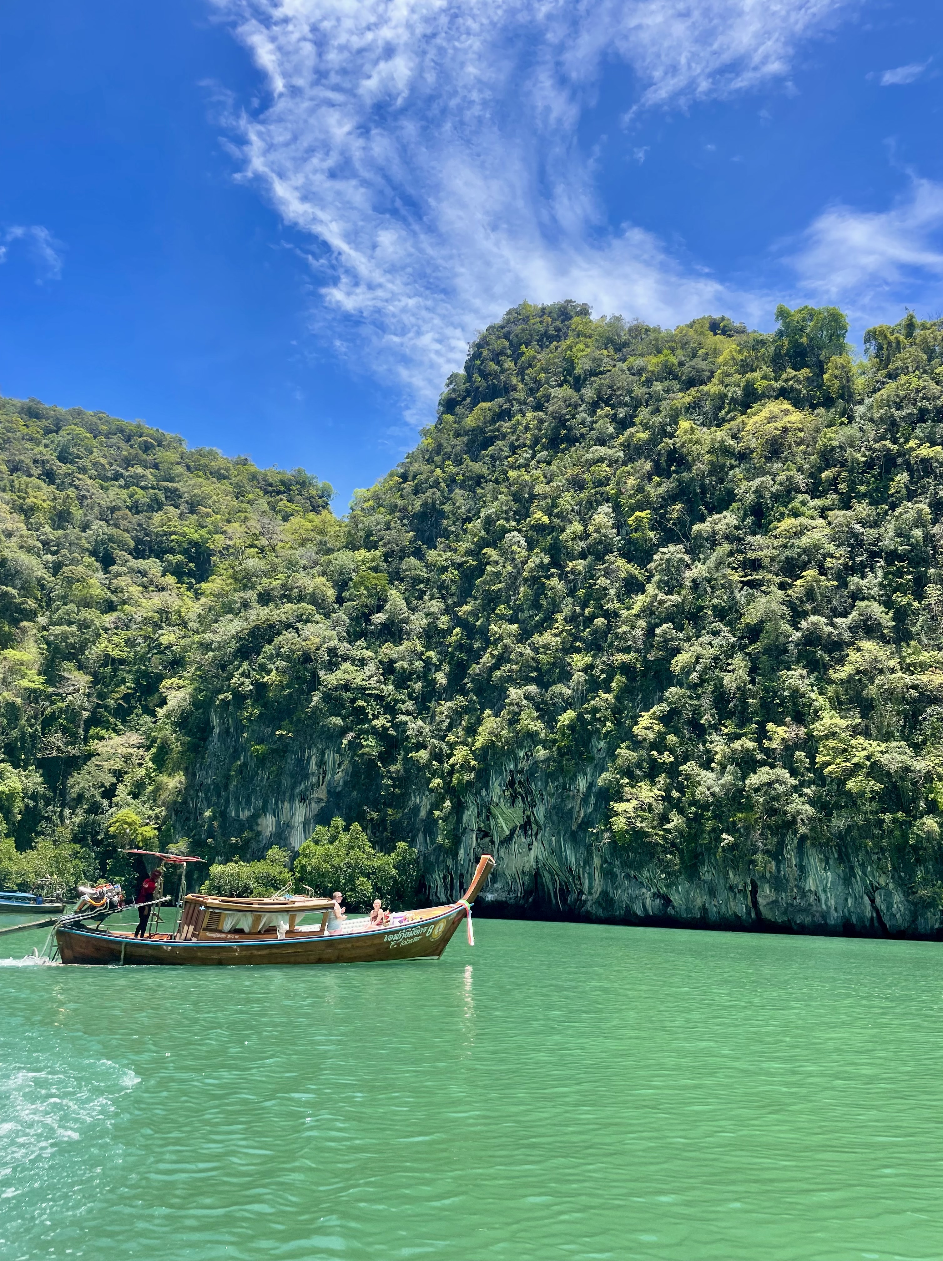 Boat day around the islands